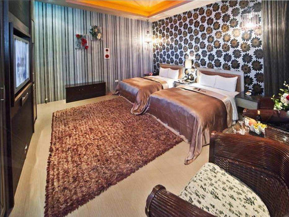 Sasha Motel Тайчжун Екстер'єр фото