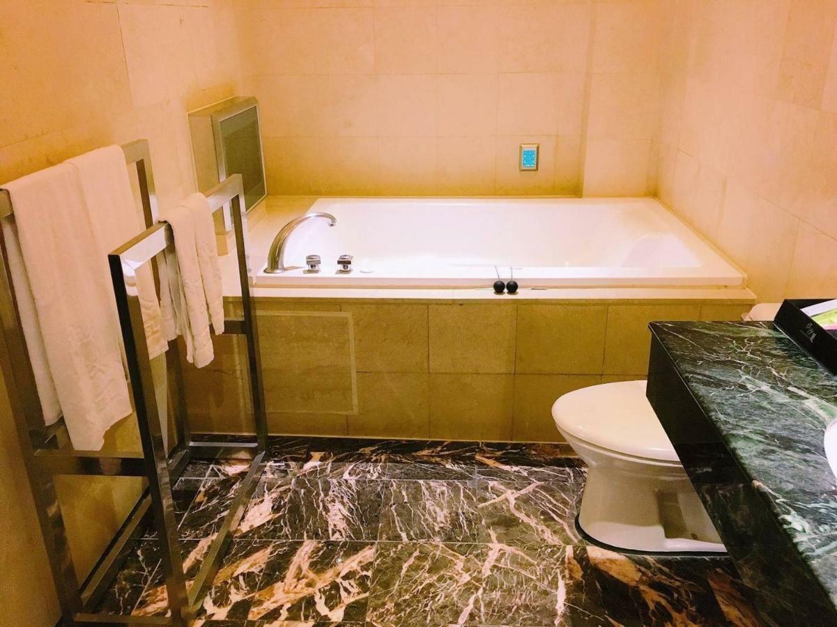 Sasha Motel Тайчжун Екстер'єр фото