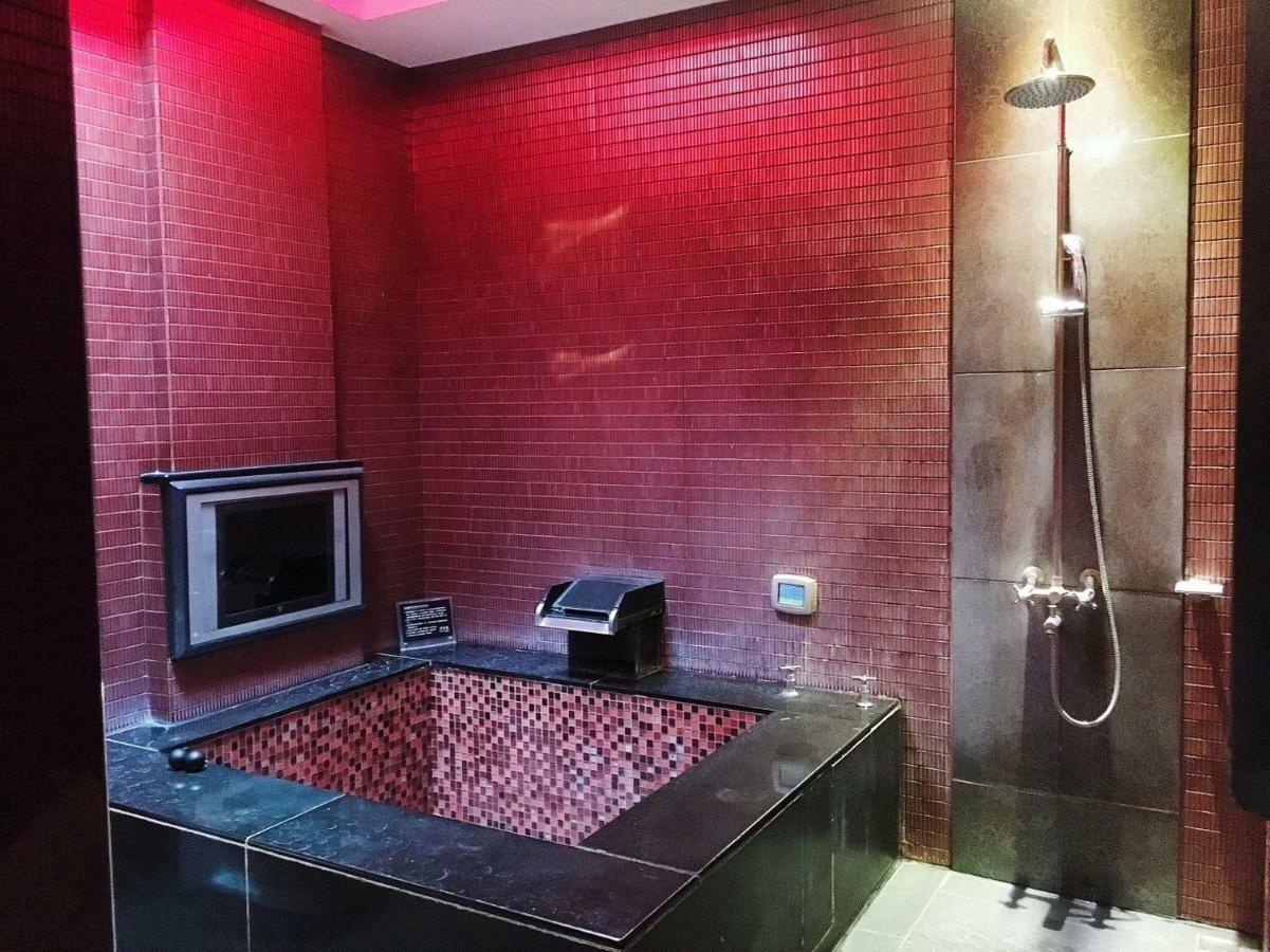 Sasha Motel Тайчжун Екстер'єр фото