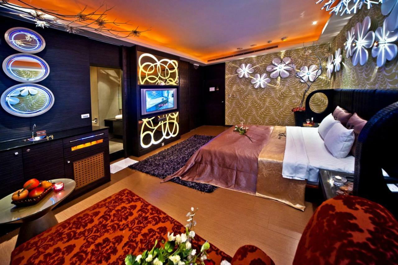 Sasha Motel Тайчжун Екстер'єр фото
