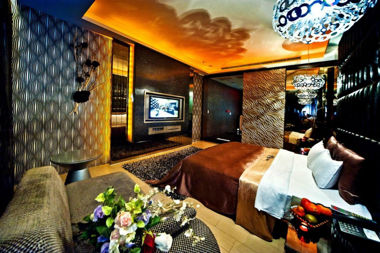 Sasha Motel Тайчжун Екстер'єр фото
