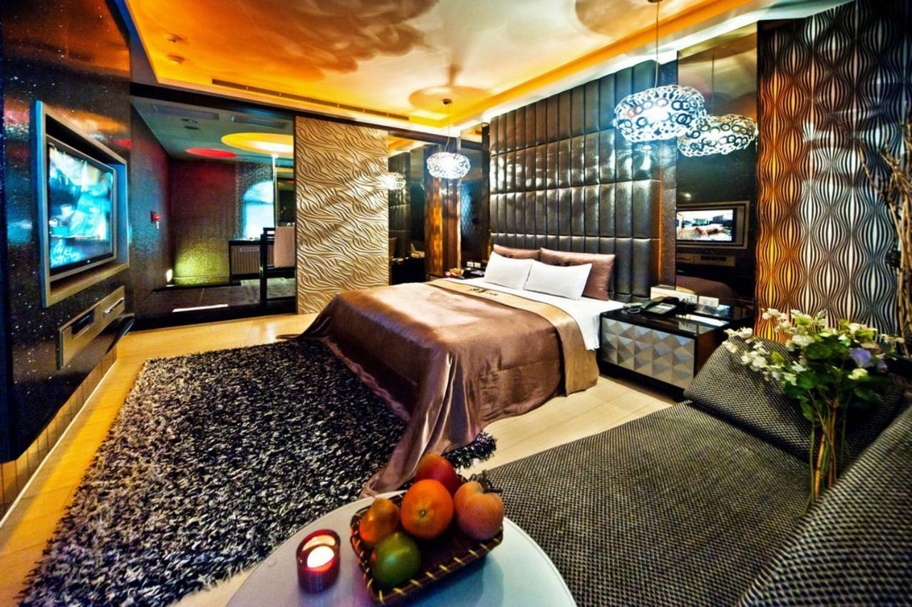 Sasha Motel Тайчжун Екстер'єр фото